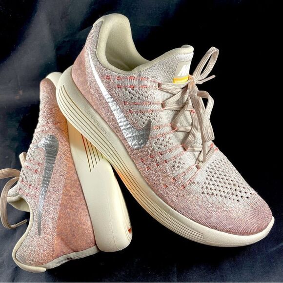 Mint condition Nike Flyknit Lunar Epic 2 rose grey womens 10 US 42 EUR 7.5 UK - Picture 1 of 6